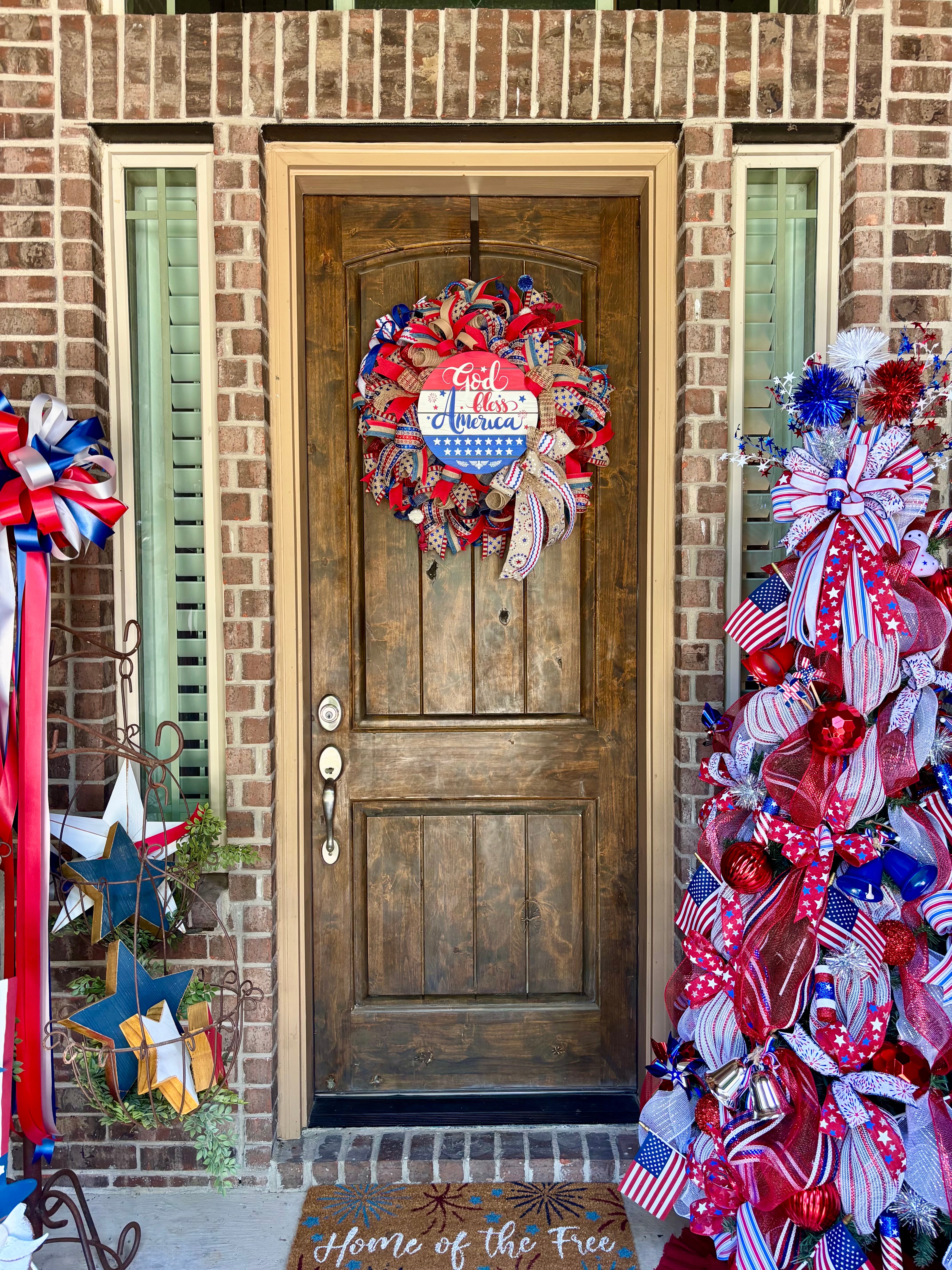 Made to Order God Bless America Wreath