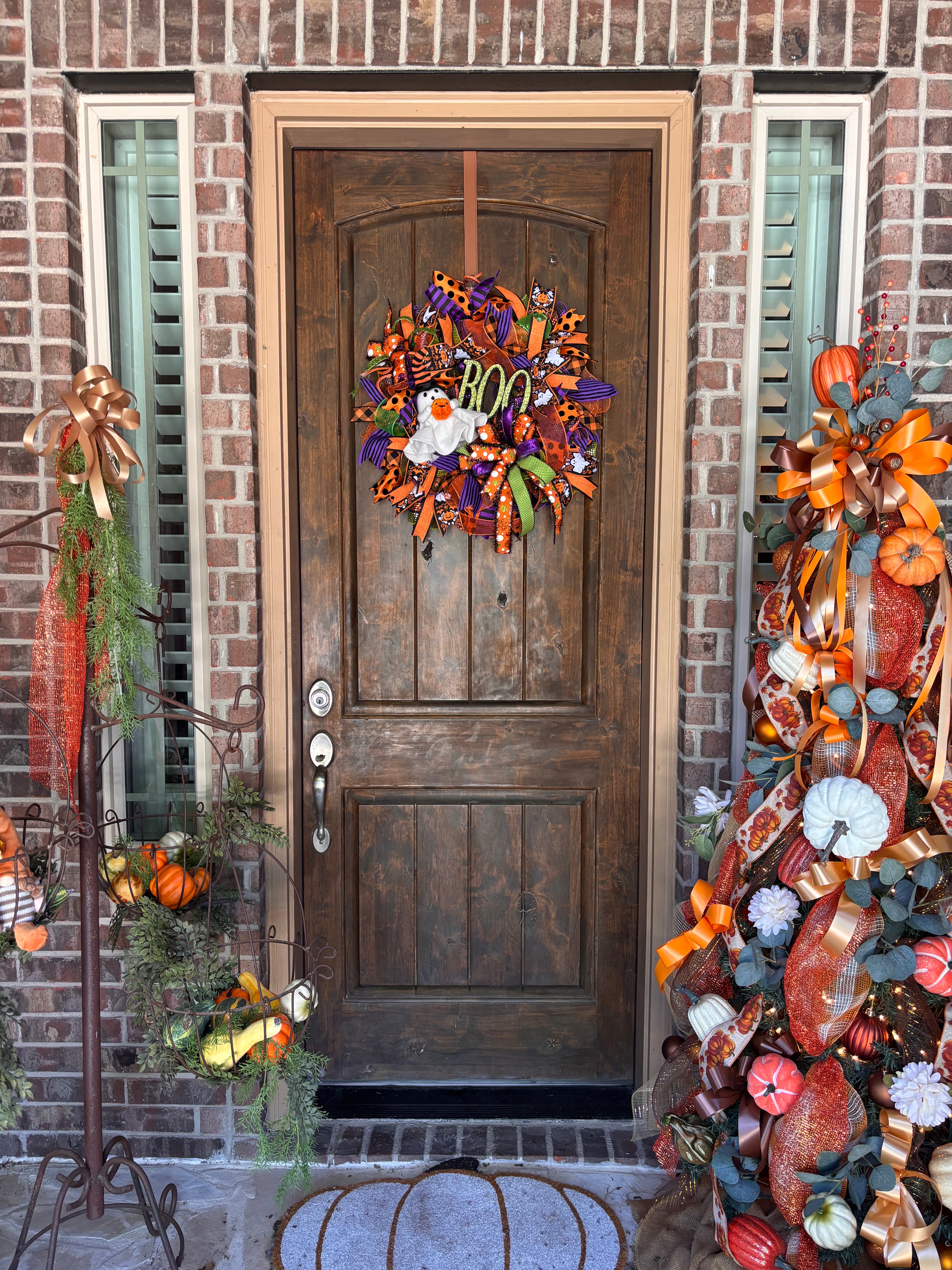 Friendly Ghost Wreath