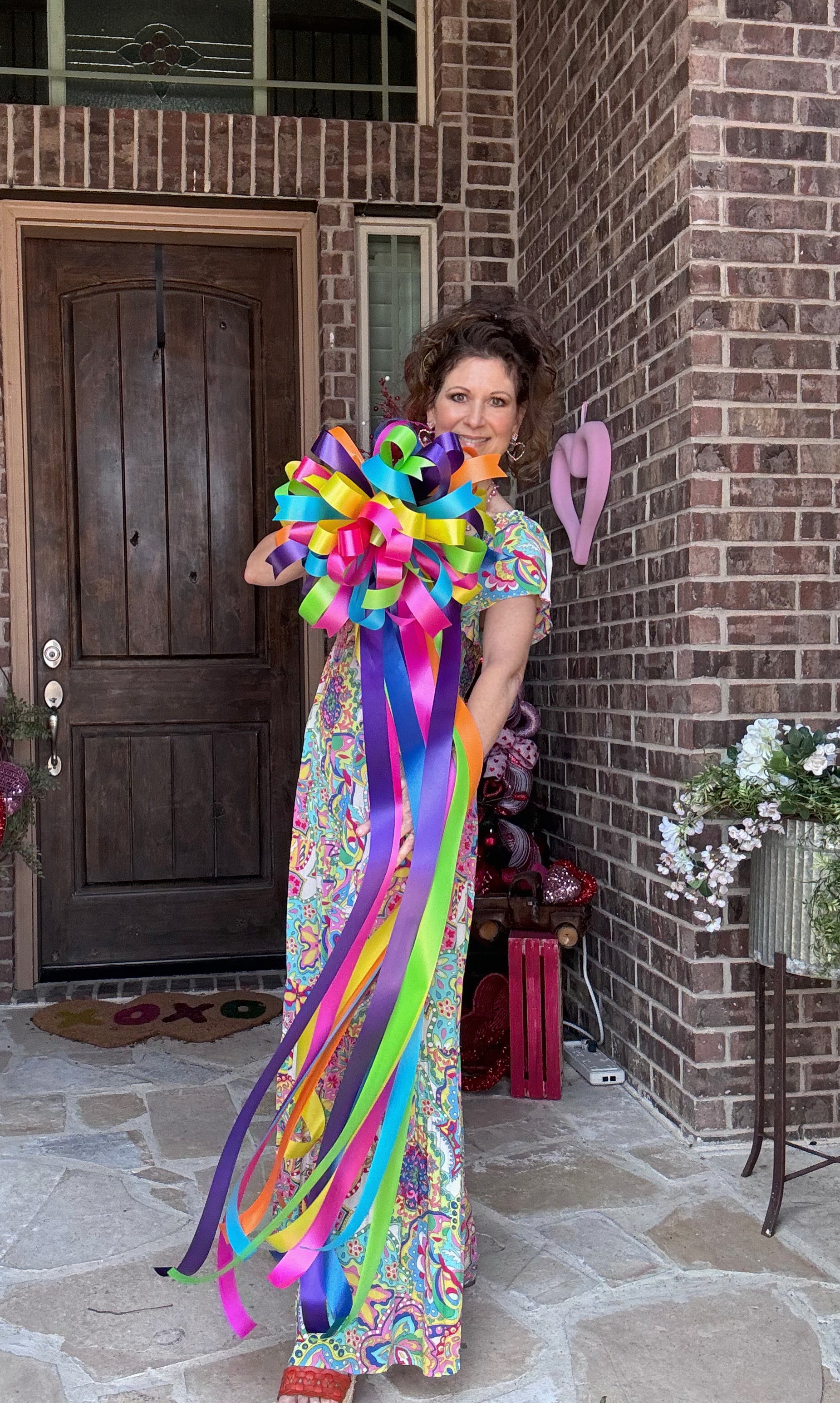 Festive Bows with Streamers