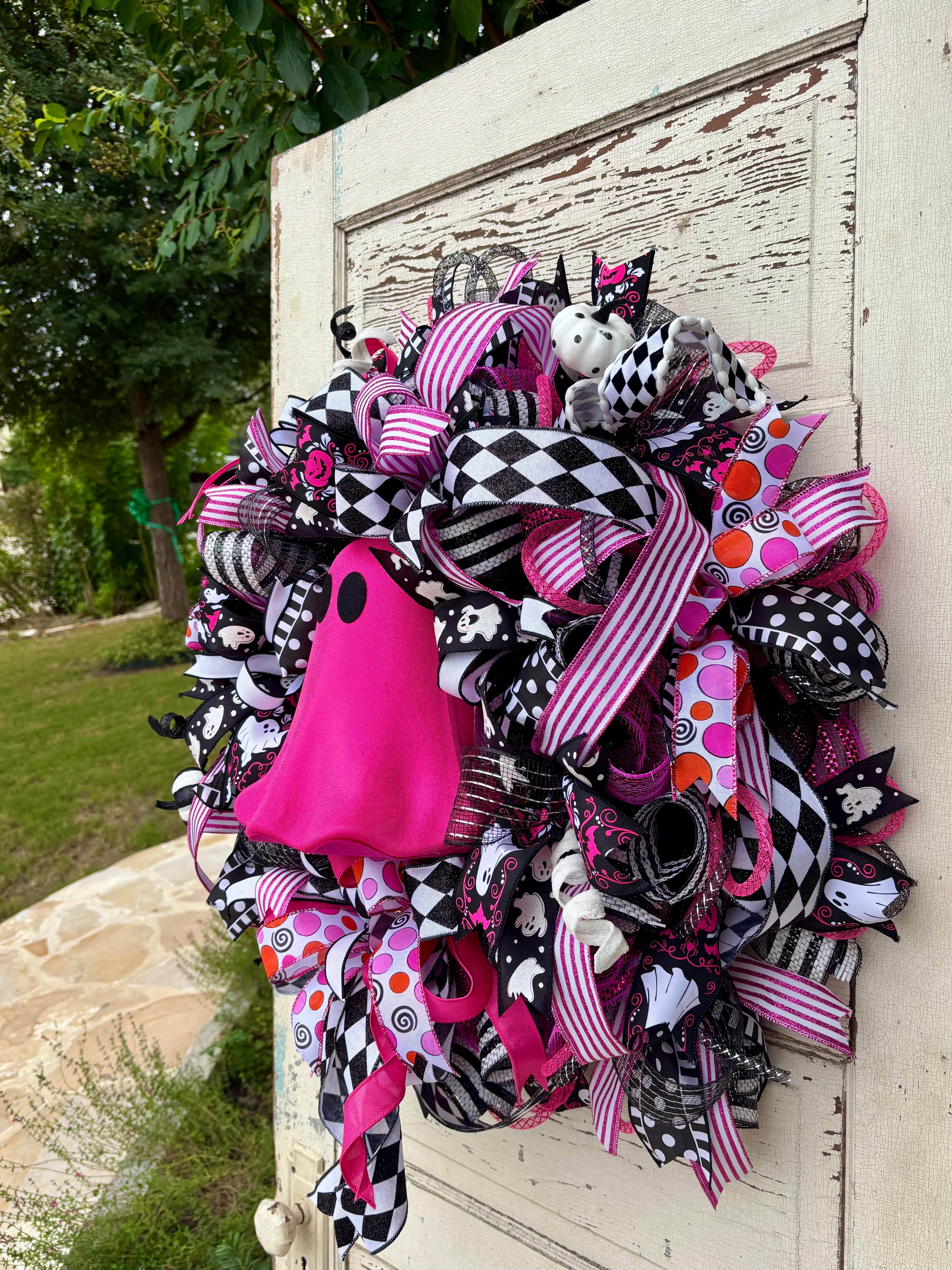 Glamour Ghost Boo Wreath