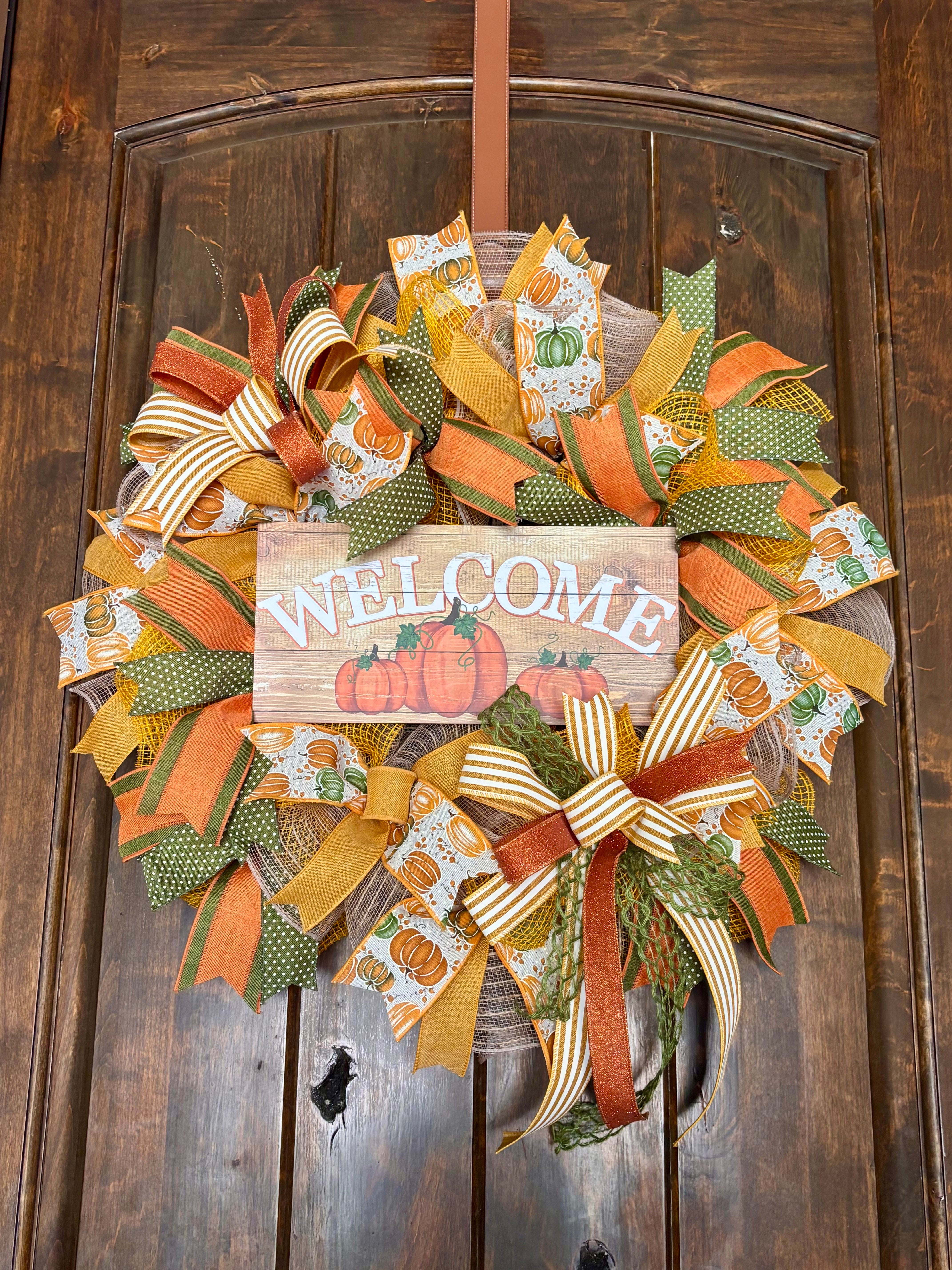 Welcome Pretty Pumpkin Wreath