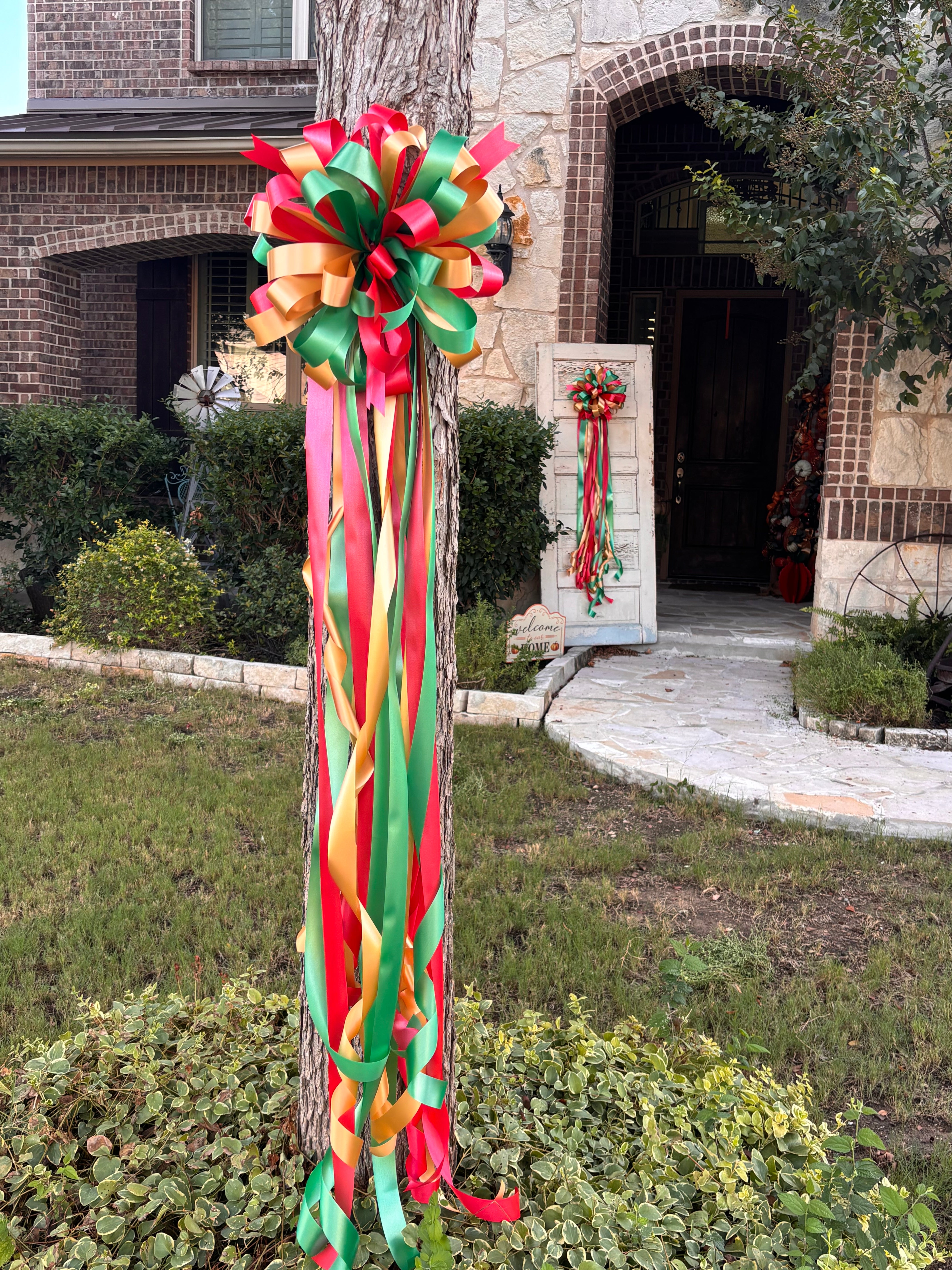 Christmas Bows with Streamers
