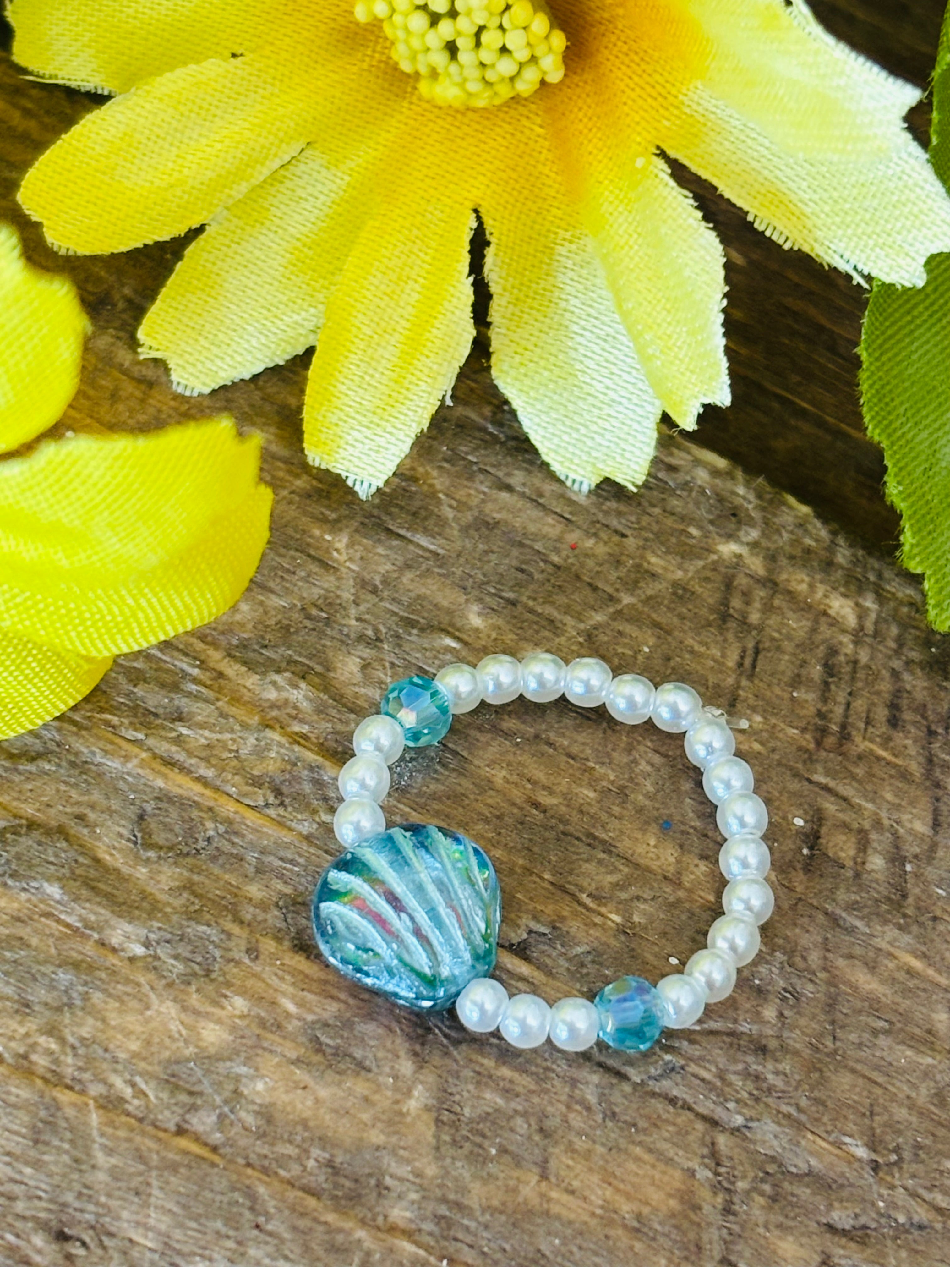 Shell We Go To The Beach Stretch Ring