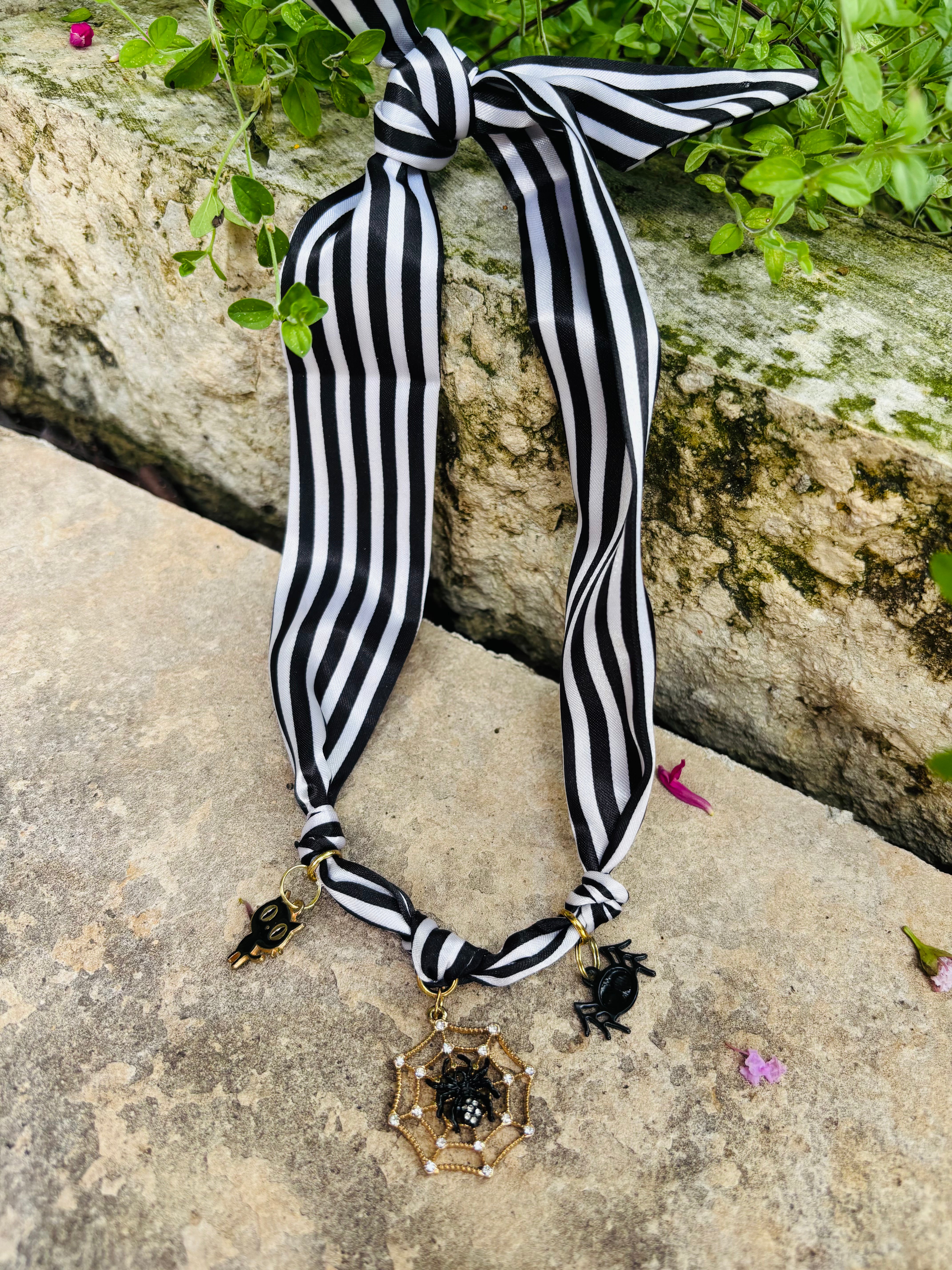 Not So Spooky Spider Scarf Necklace