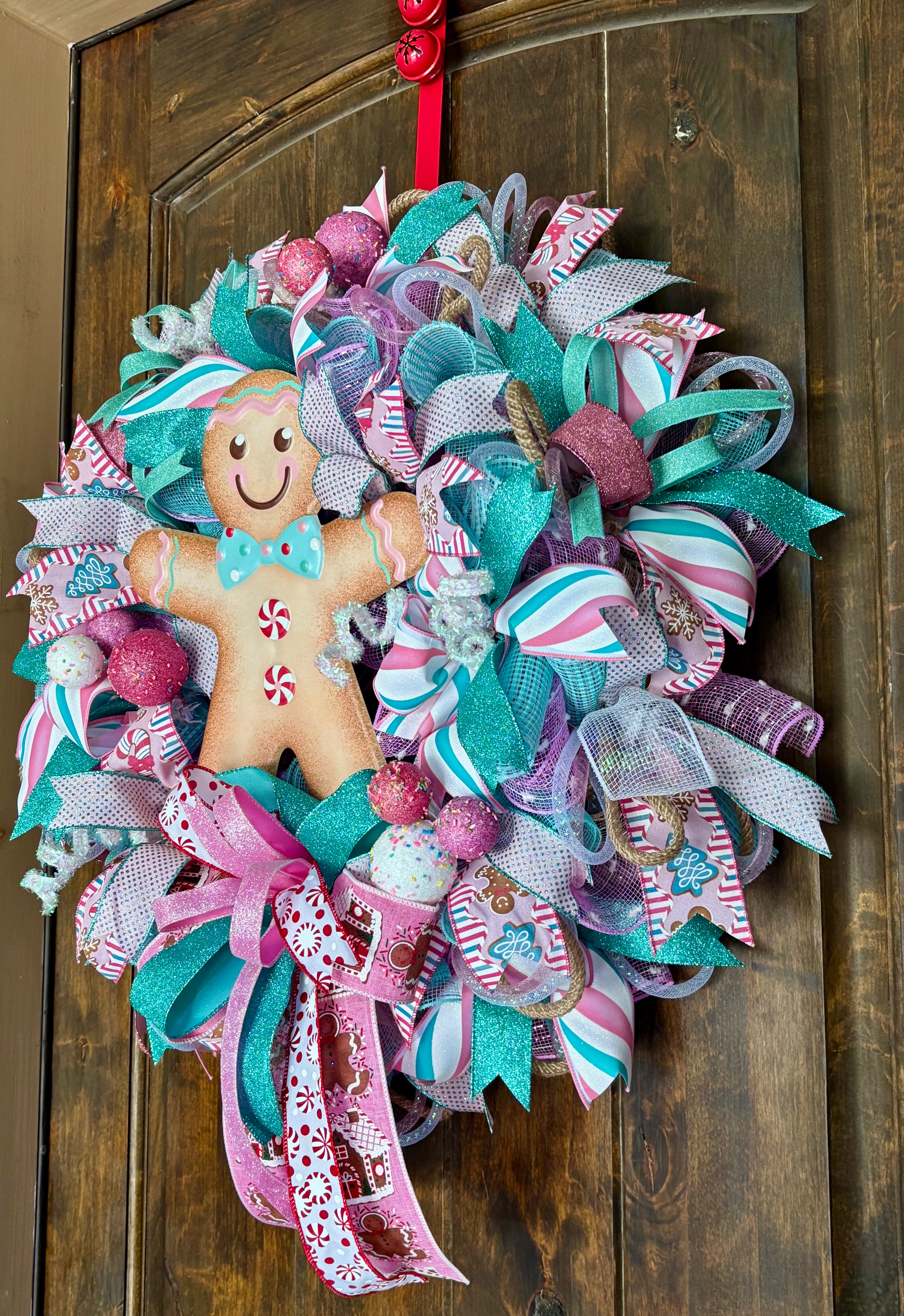Wintery Gingerbread Wreath