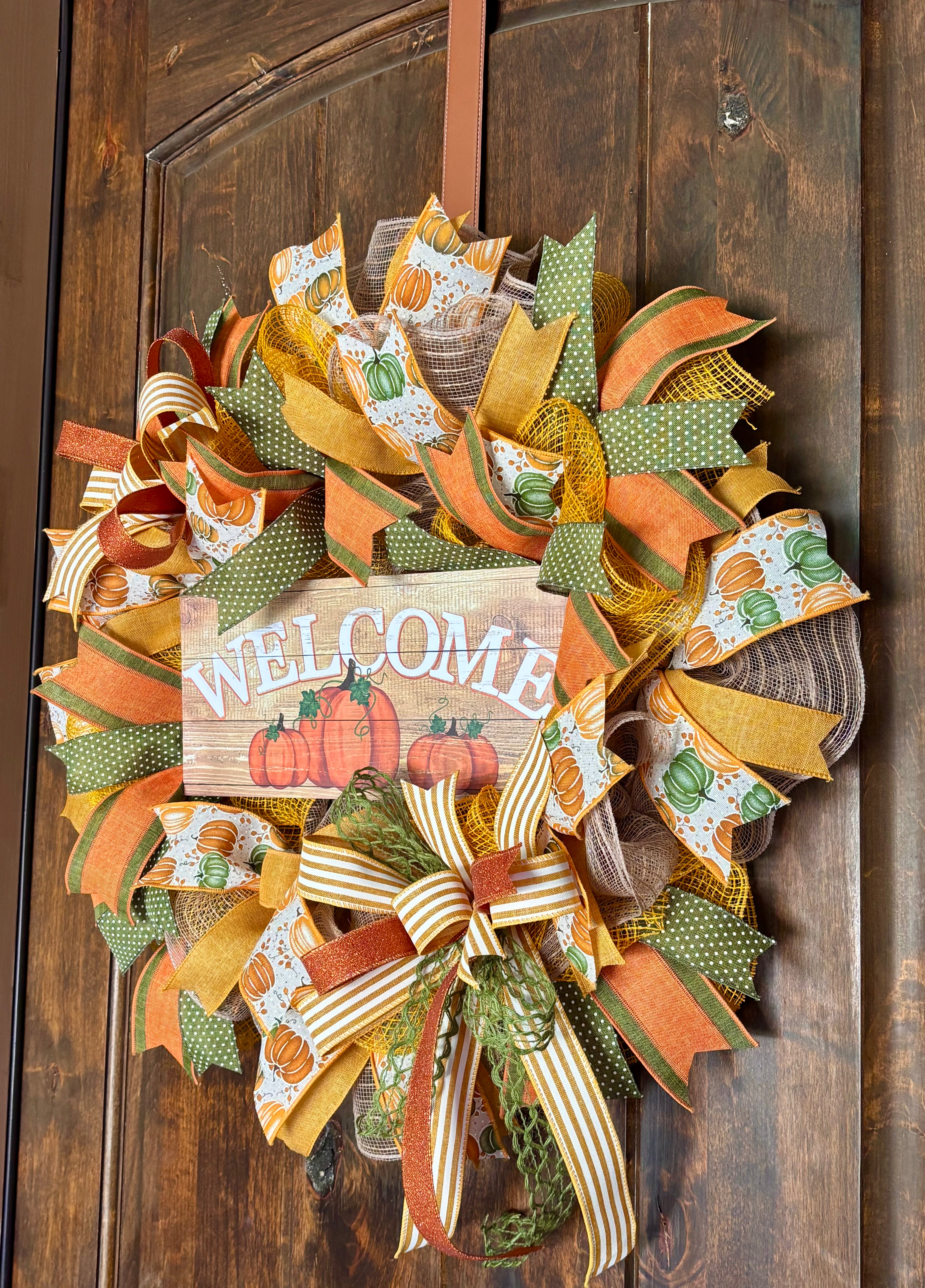 Welcome Pretty Pumpkin Wreath