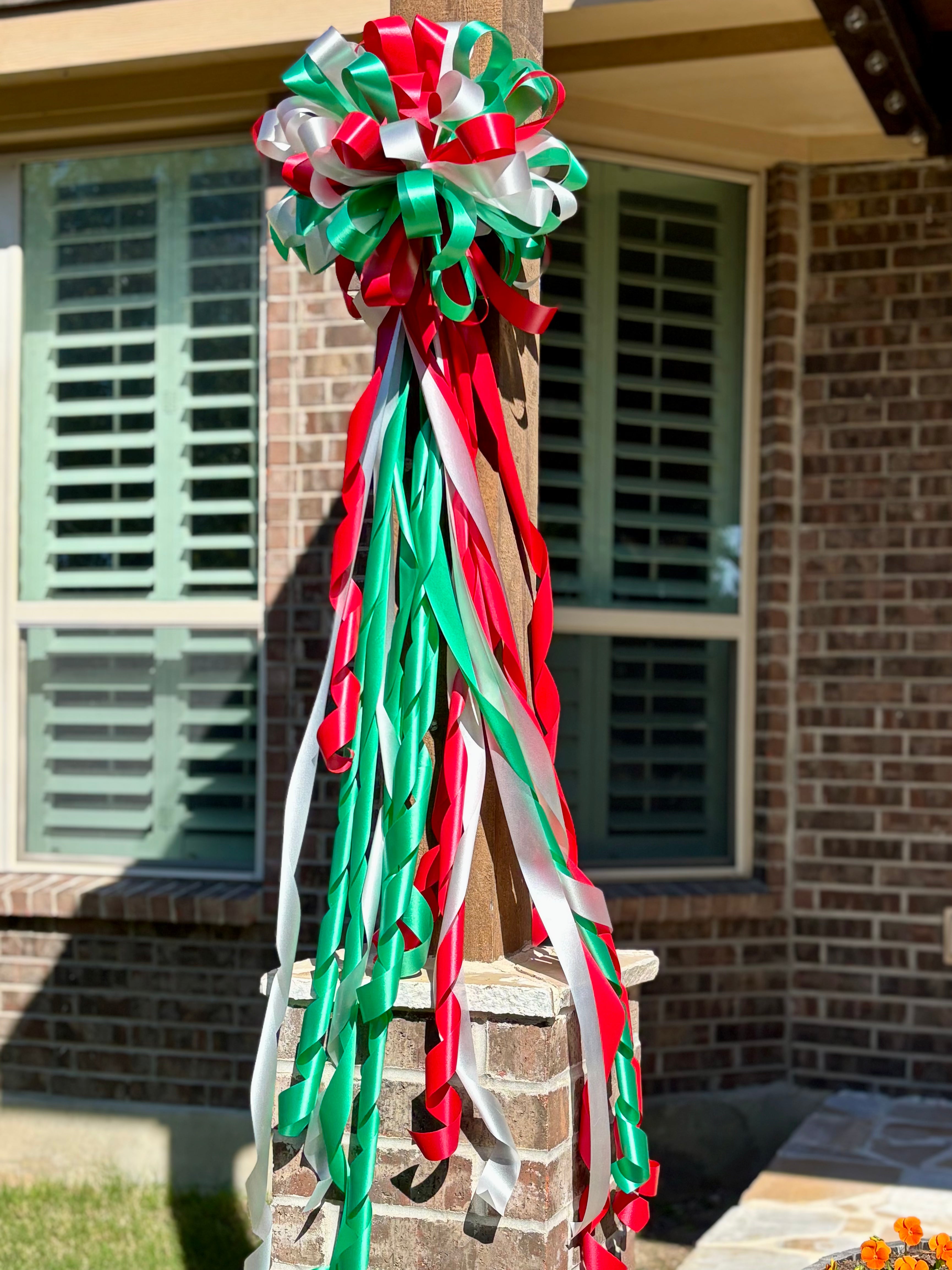 Go Big or GO HOME Christmas Bows with Streamers