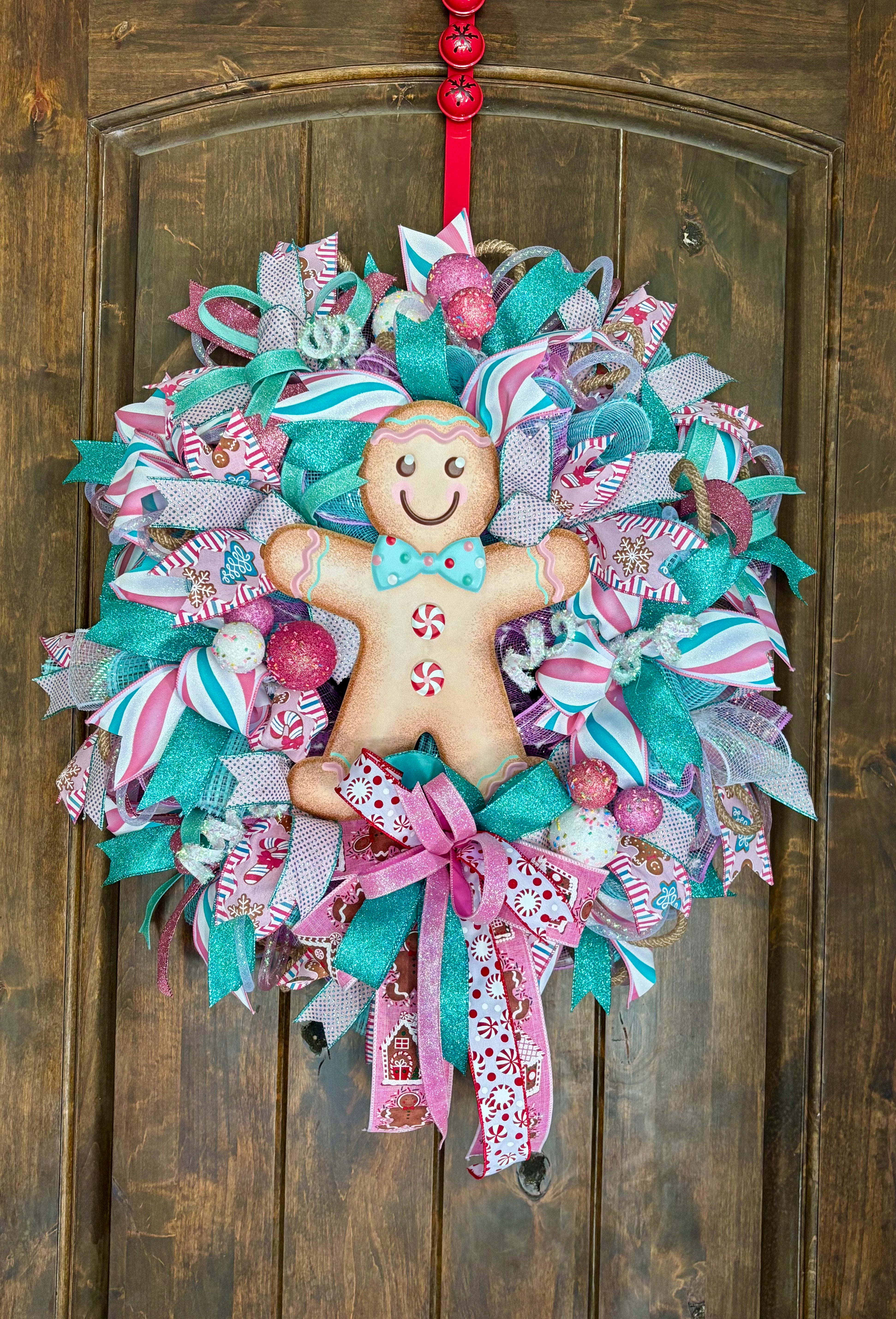 Wintery Gingerbread Wreath