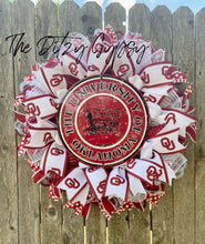 Load image into Gallery viewer, University of Oklahoma Wreath

