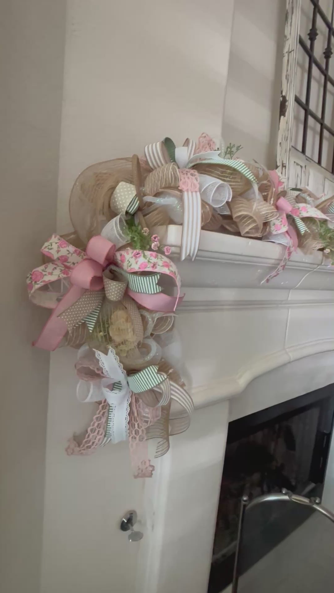 Soft and Pretty 9-Ft Garland